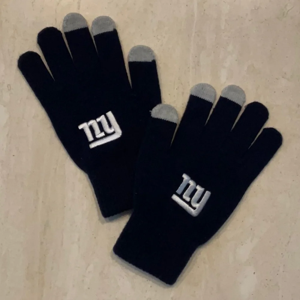 NY Giants Gloves Unisex Knit New York NWOT Logo Season Ticket Holder Blue